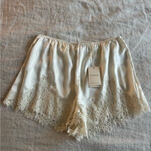 Dôen Iona Shorts- Salt